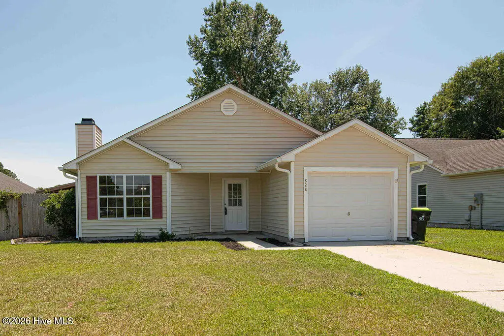 828 S Dogwood Lane, Swansboro, NC 28584 - #1