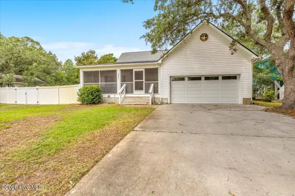 221 NE 60th Street, Oak Island, NC 28465