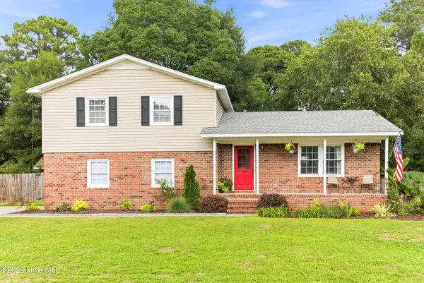 820 Greenbriar Road, Wilmington, NC 28409