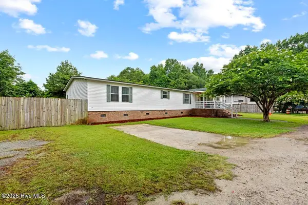 126 Elizabeth Drive E, Hubert, NC 28539