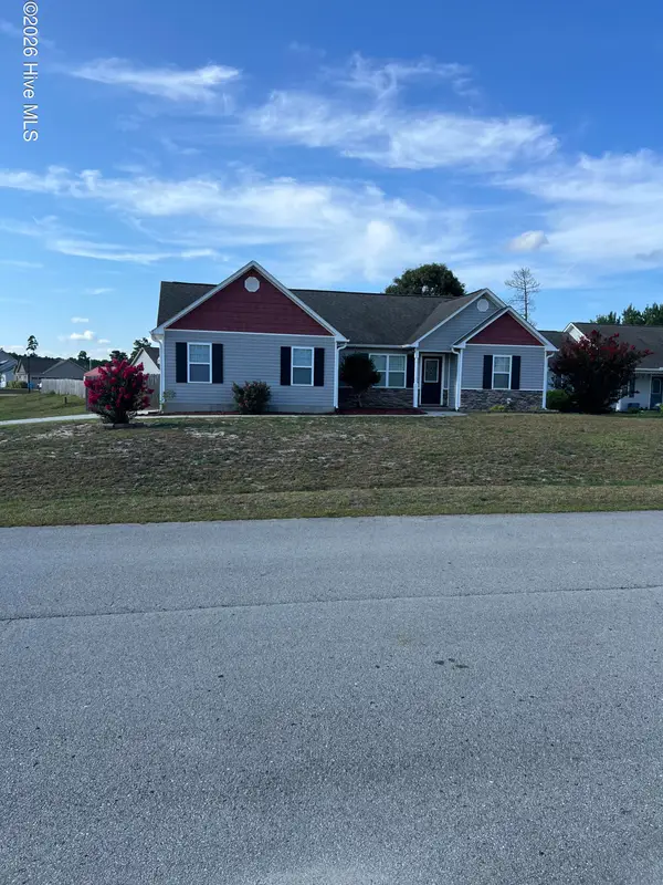 400 Duncan Drive S, Richlands, NC 28574