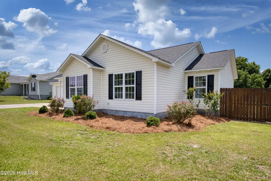 102 Harmony Way, Richlands, NC 28574 - #3