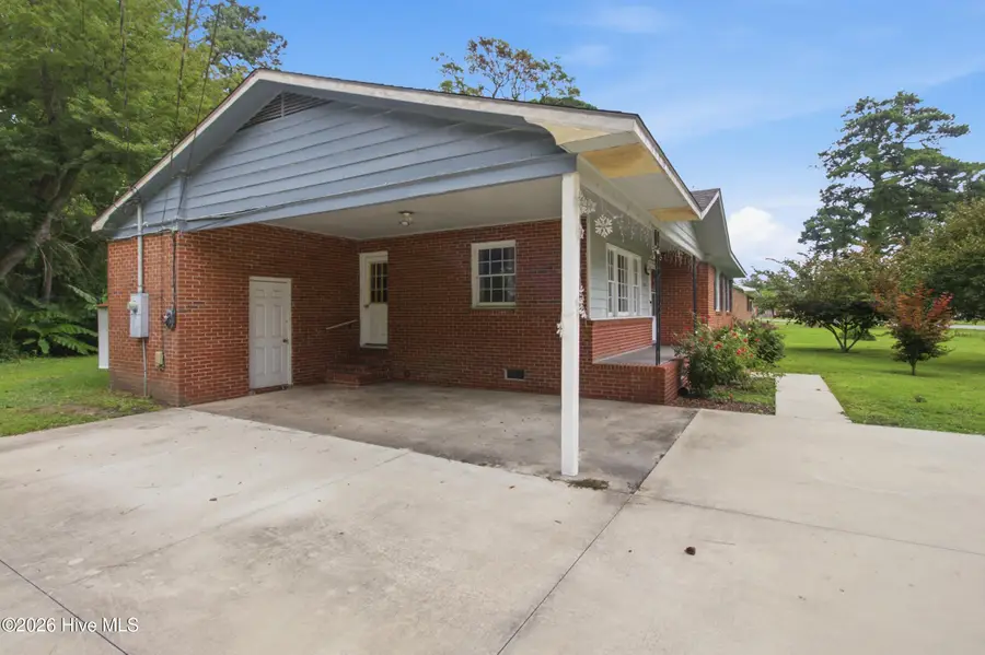 3020 Madison Avenue, New Bern, NC 28562 - #3