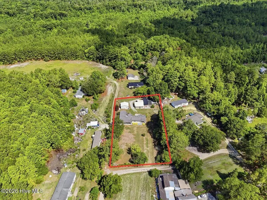 170 Loop Road, Burgaw, NC 28425 - #2