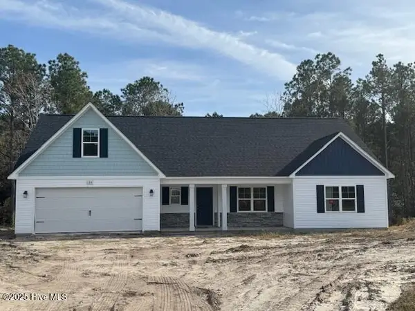 511 Large Oak Drive, Hubert, NC 28539
