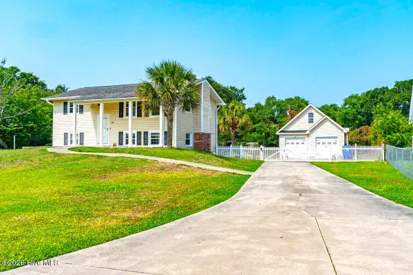 310 Holly Lane, Cape Carteret, NC 28584