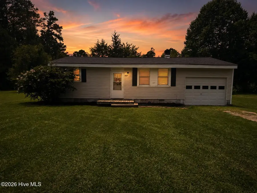 422 Pineview Drive, Edenton, NC 27932 - #2