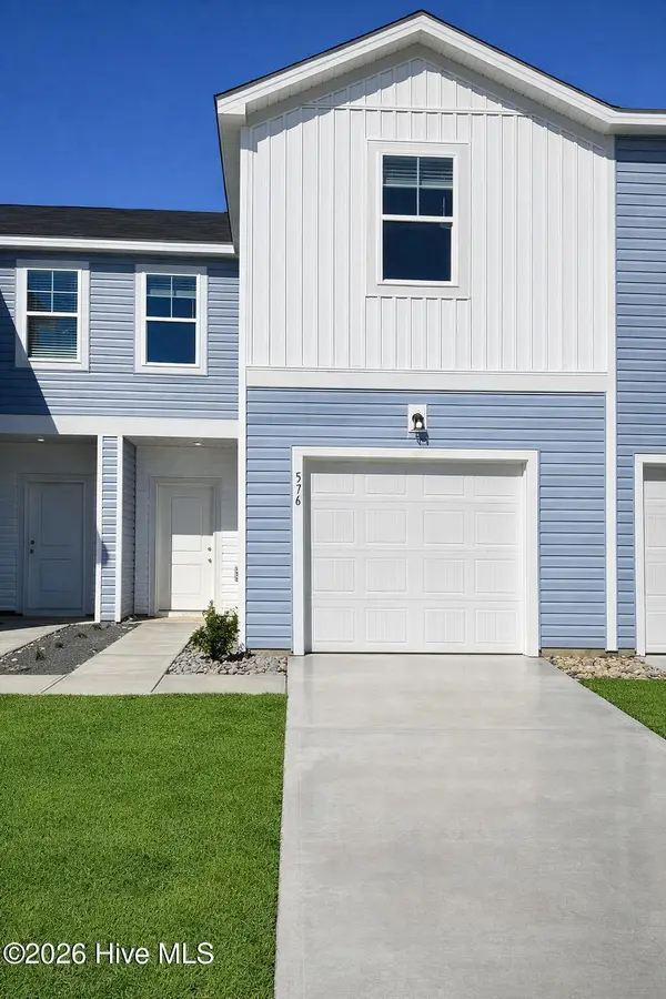 607 Sandy Hollow Drive, Jacksonville, NC 28540