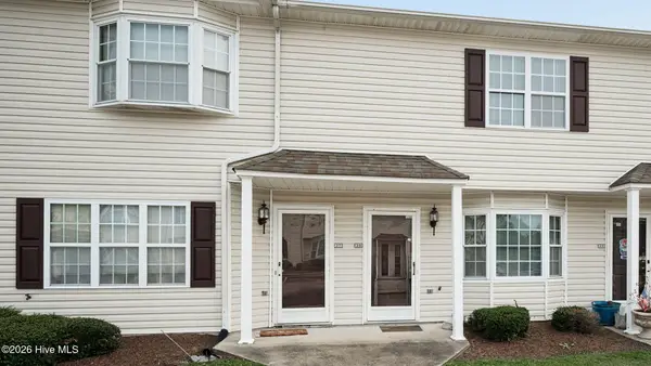 1201 Freeland Lane #J8, Winterville, NC 28590