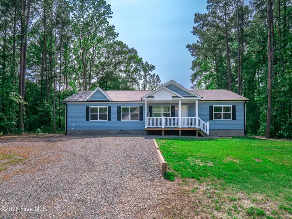 137 Bayside Drive, Sneads Ferry, NC 28460