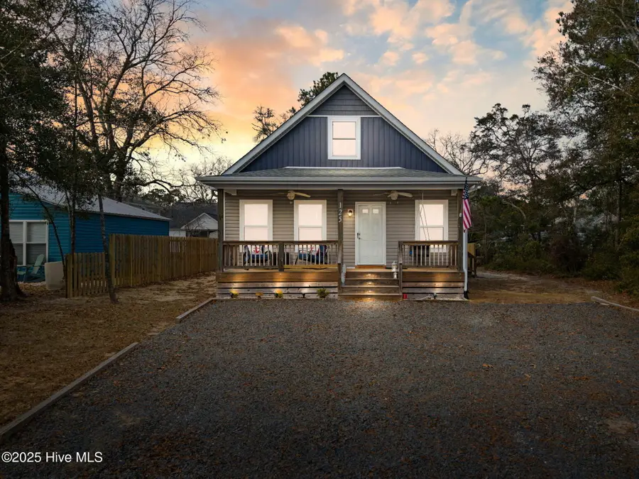125 NW 15th Street, Oak Island, NC 28465 - #3