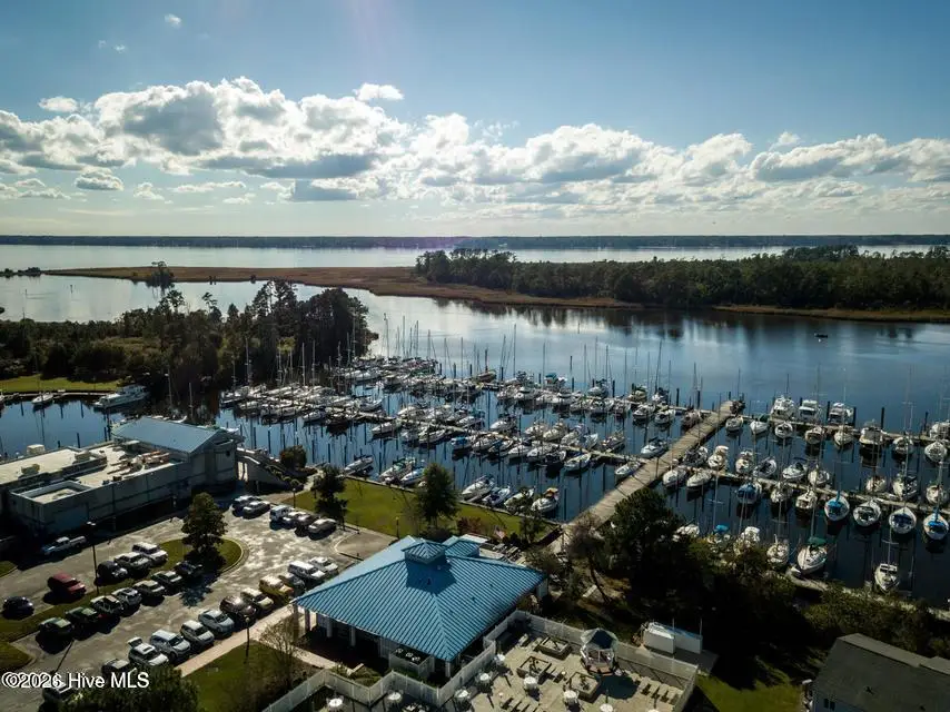 907 Hurricane Court, New Bern, NC 28560 - #3