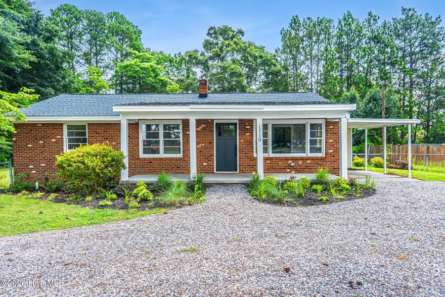 1710 N Poplar Street, Aberdeen, NC 28315 - #2