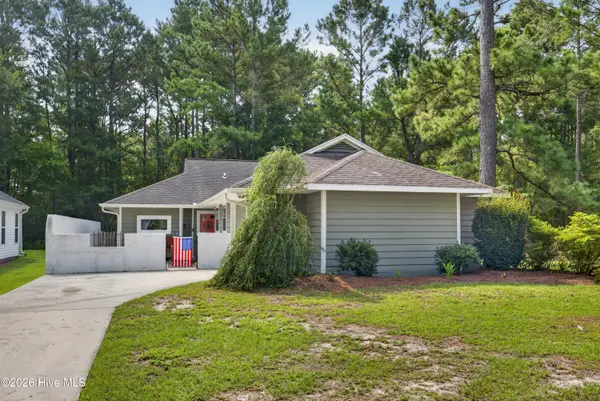 128 Red Bird Lane, Hampstead, NC 28443