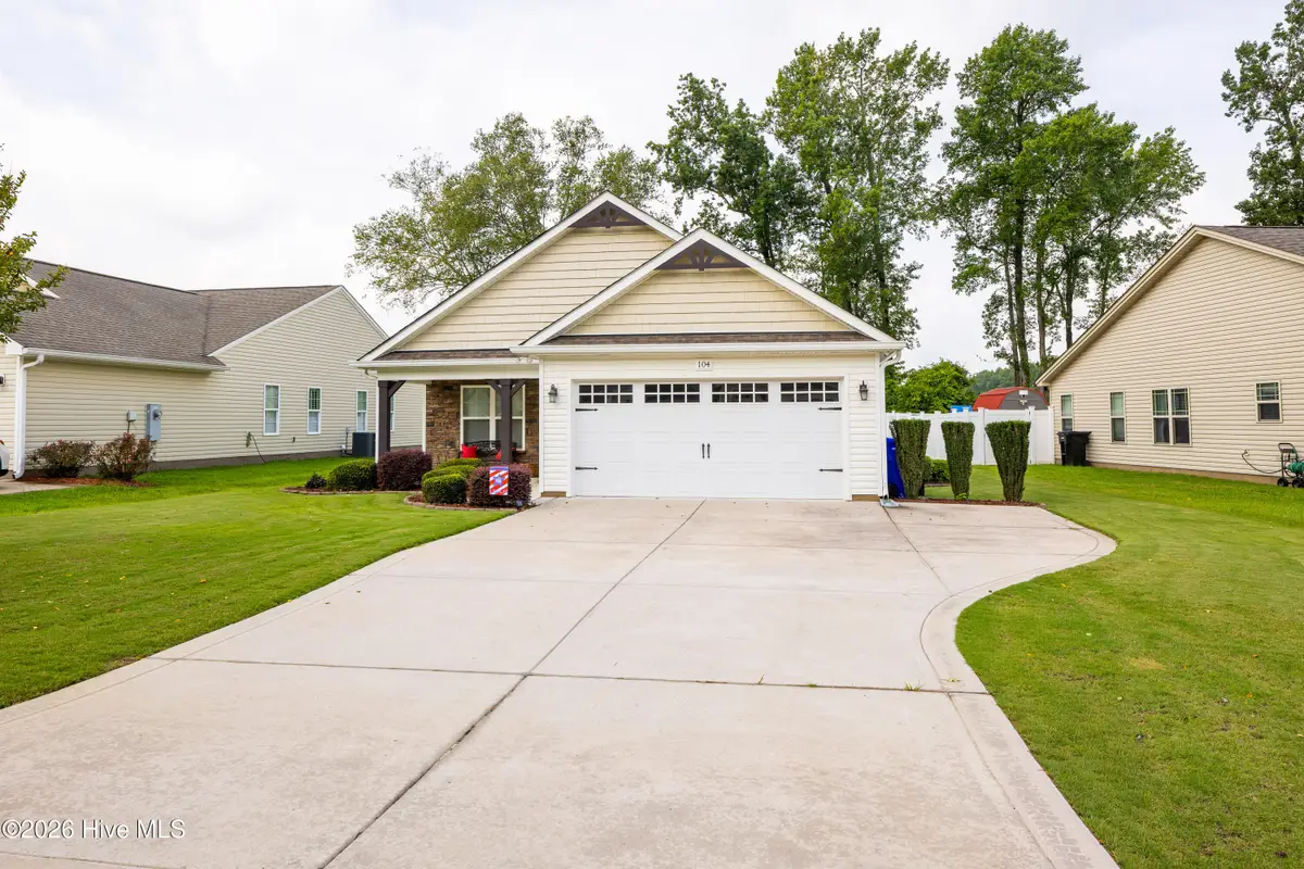 104 Cove Place, Clinton, NC 28328 - #1