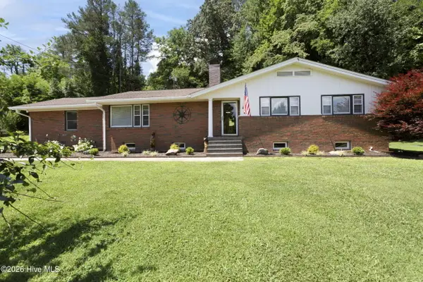 1654 Myers Chapel Road, Hayesville, NC 28904