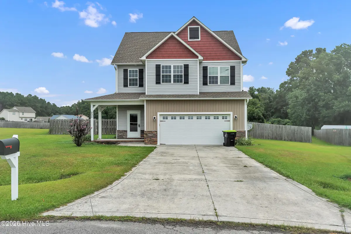 205 Crockett Ridge Court E, Richlands, NC 28574 - #1