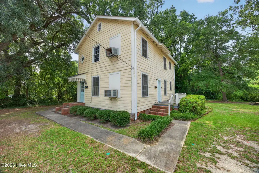 206 E Calhoun Street, Whiteville, NC 28472 - #2
