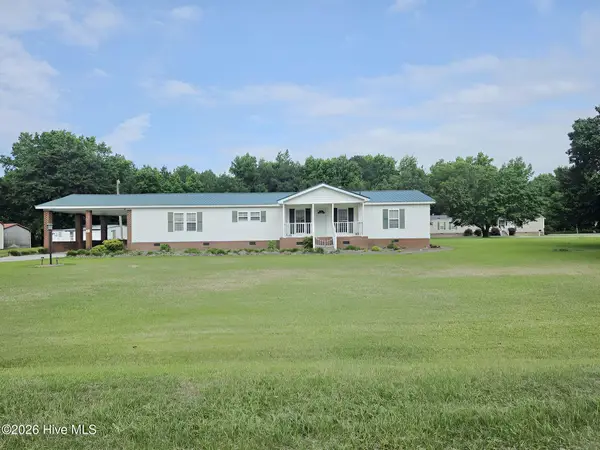 38 Banks Road, Snow Hill, NC 28580