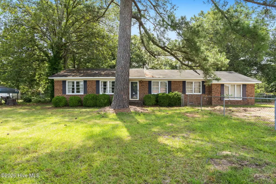 402 5th Street, Bladenboro, NC 28320 - #3