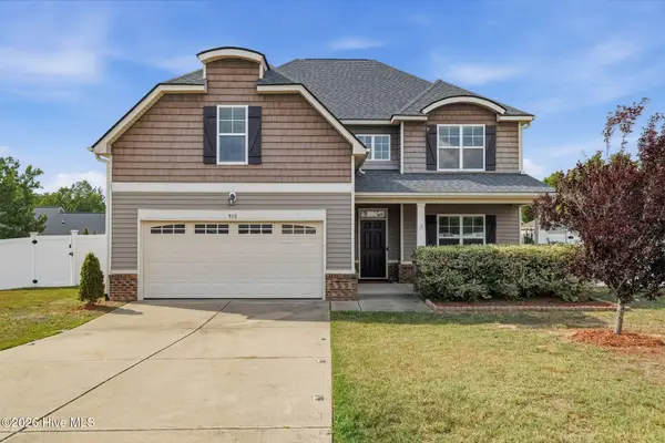 910 Highgrove Drive, Spring Lake, NC 28390