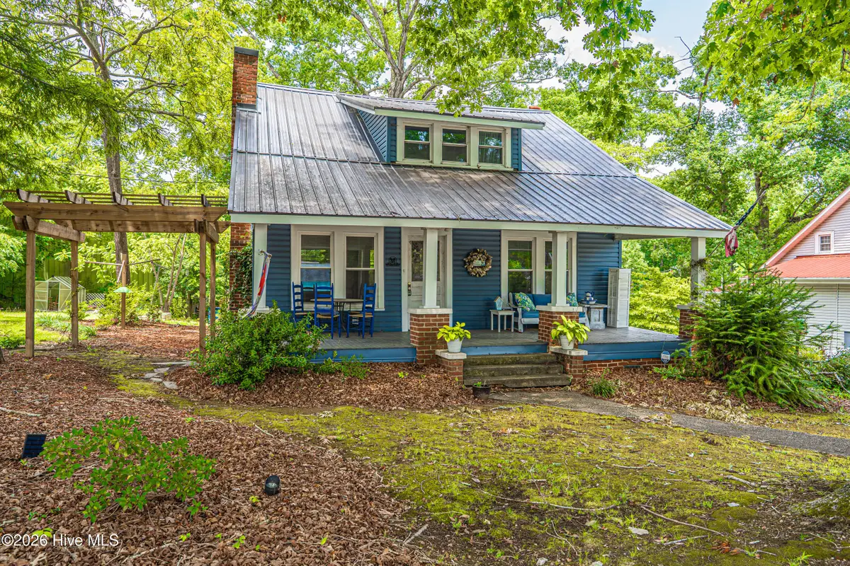 131 N Middleton Street, Robbins, NC 27325 - #1