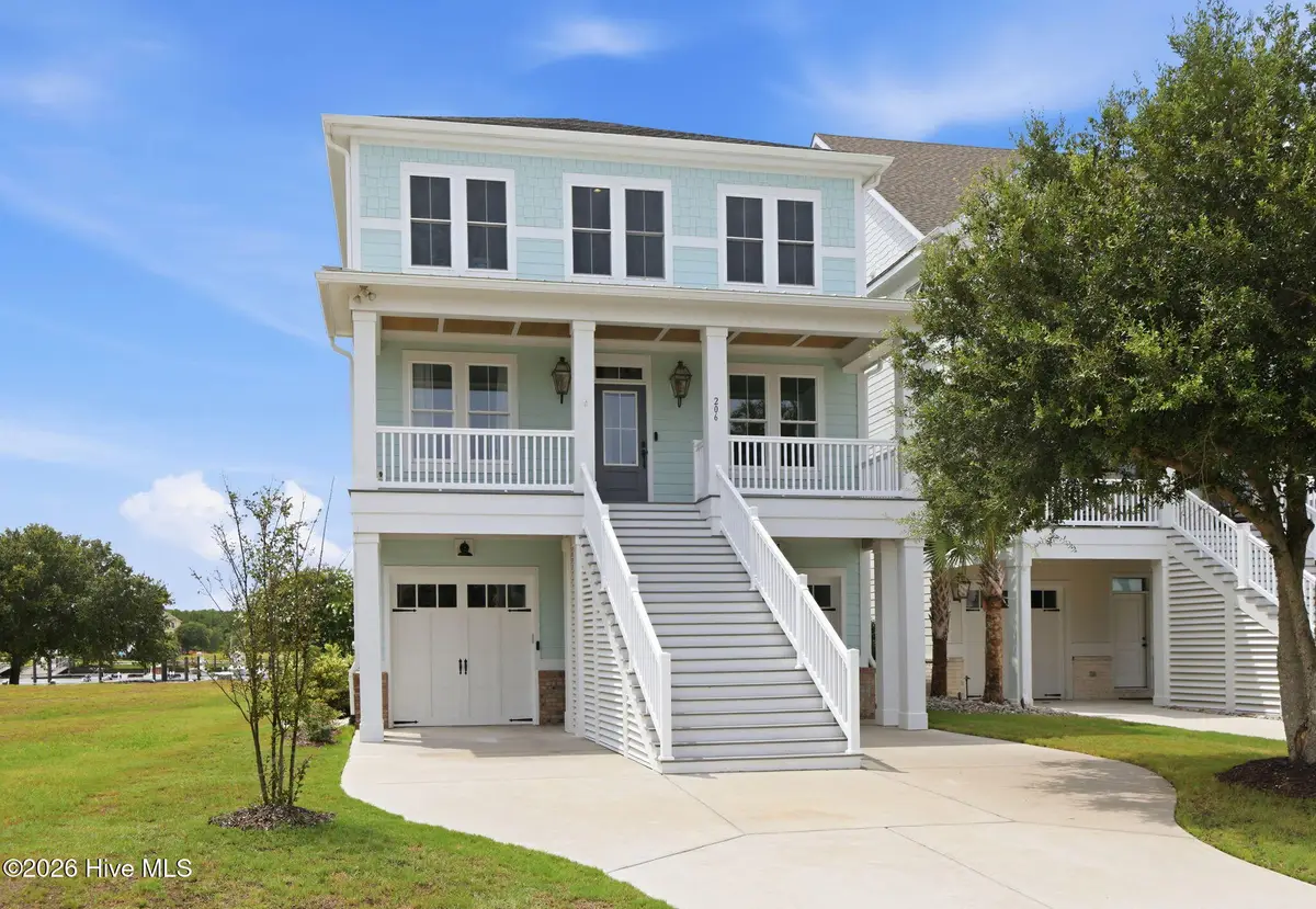 206 Back Street, Newport, NC 28570 - #1