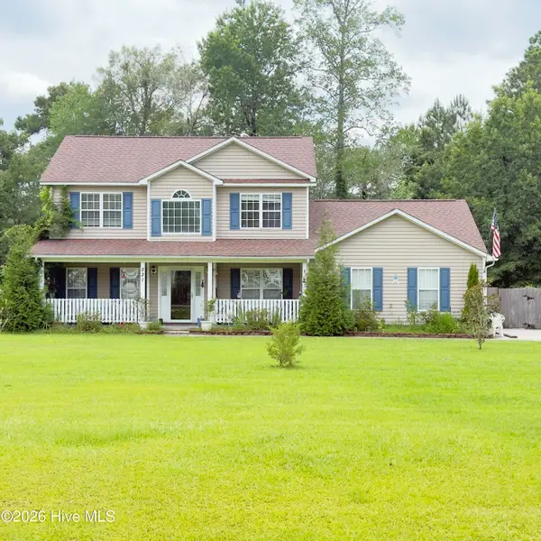 221 Lee Rogers Road, Hubert, NC 28539