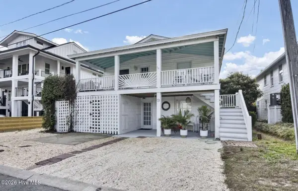 9 W Fayetteville Street W, Wrightsville Beach, NC 28480