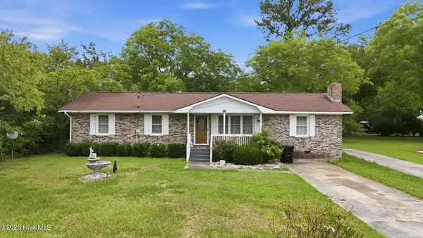 114 Wilbur Street, Tabor City, NC 28463