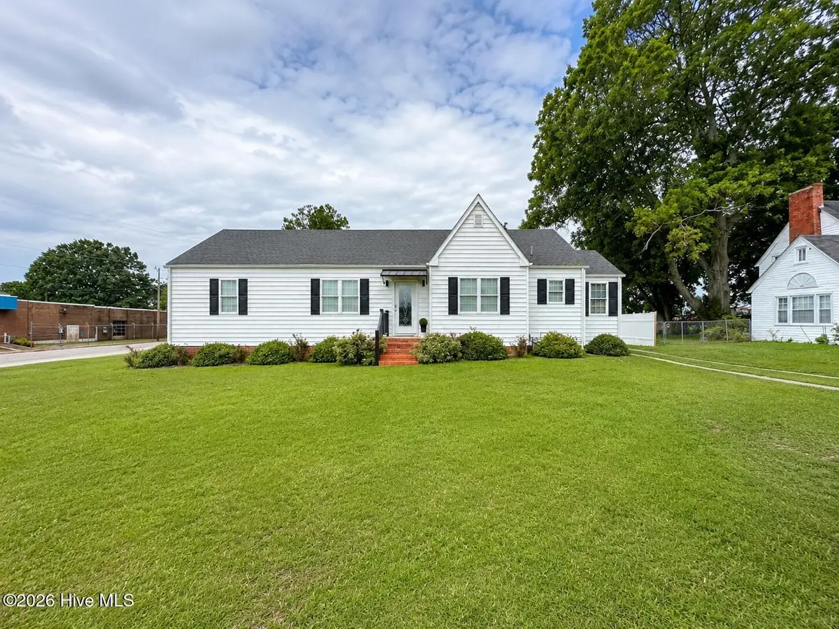 622 E Memorial Drive, Ahoskie, NC 27910 - #1
