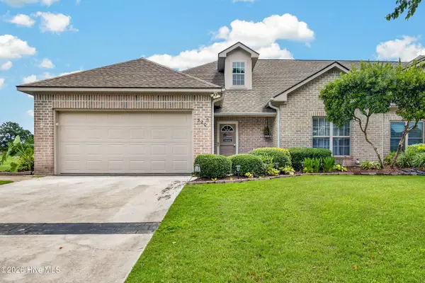 320 Castle Bay Drive #D, Hampstead, NC 28443