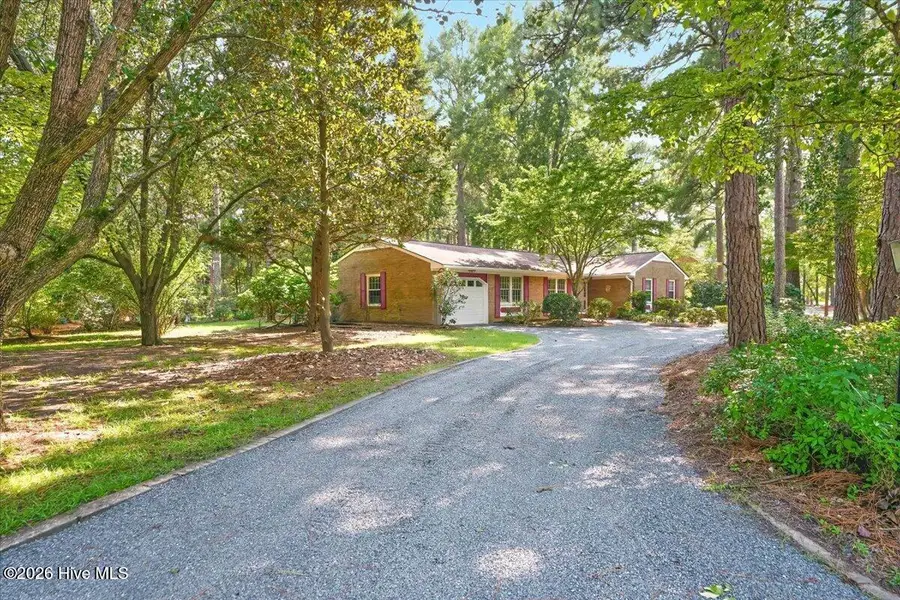 27 Bogie Drive, Whispering Pines, NC 28327 - #3