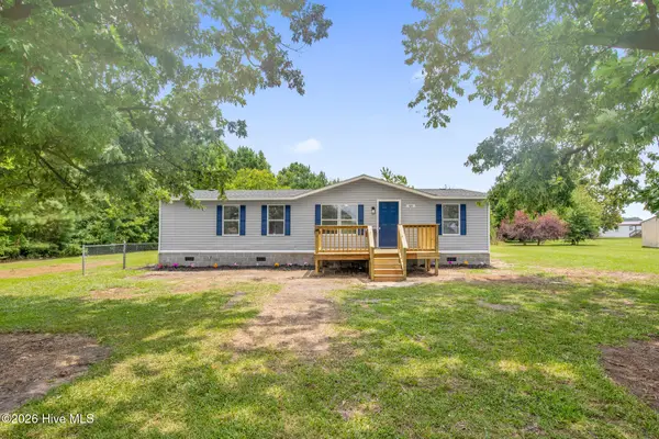 64 Outfield Drive, Bladenboro, NC 28320