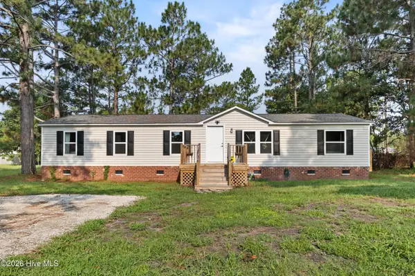 8947 Hooper Road Ne, Leland, NC 28451
