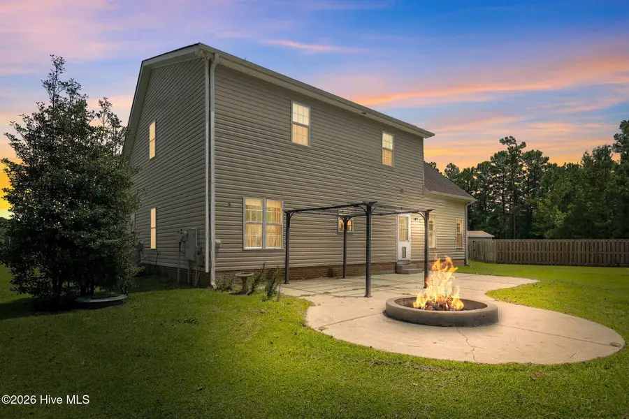 302 Squire Court, Maple Hill, NC 28454 - #2