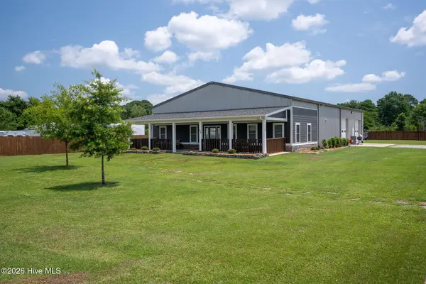 618 Hwy 17 N, Holly Ridge, NC 28445