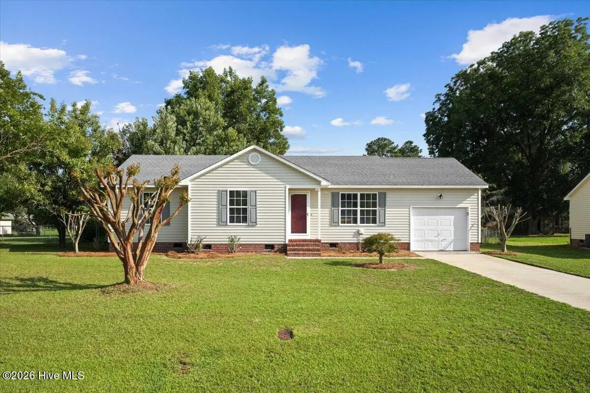 2595 Pine Knoll Drive, Kinston, NC 28504 - #1