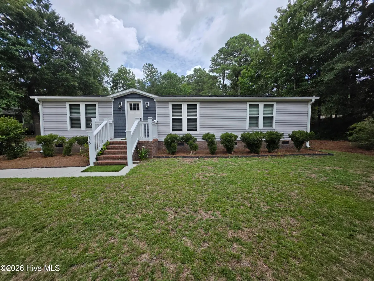 295 Groves Point Circle, Hampstead, NC 28443 - #1