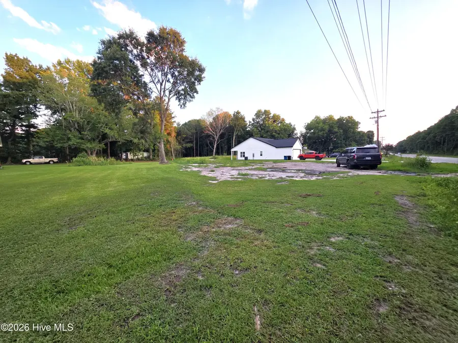 1390 Old Folkstone Road, Sneads Ferry, NC 28460 - #2