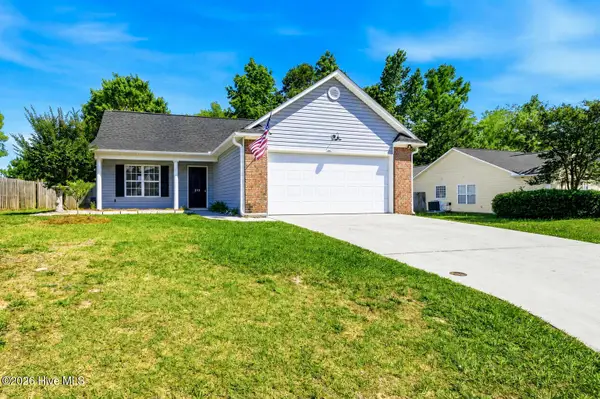 215 Gardenview Court Ne, Leland, NC 28451