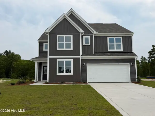 937 Peckham Lp, Aberdeen, NC 28315