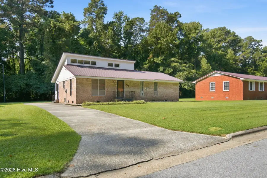 713 Pinewood Drive, Whiteville, NC 28472 - #3