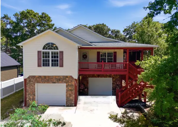 1805 W Oak Island Drive, Oak Island, NC 28465
