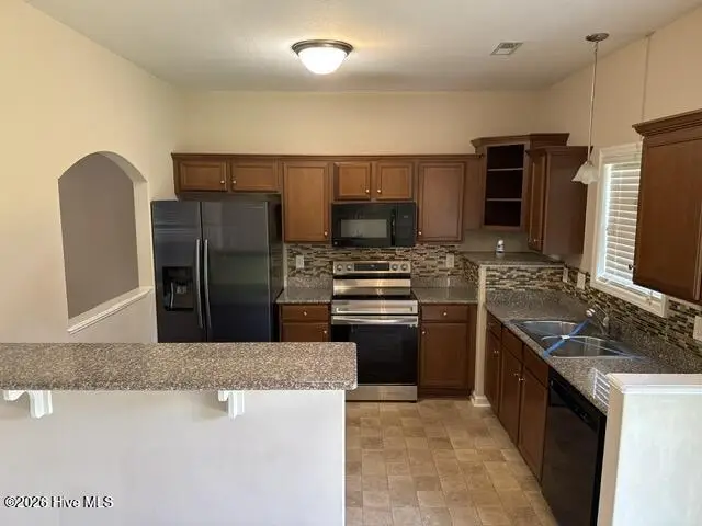 3207 Drew Avenue, New Bern, NC 28562 - #3