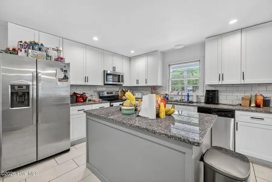 9 Castlewood Drive, Wilmington, NC 28409 - #3