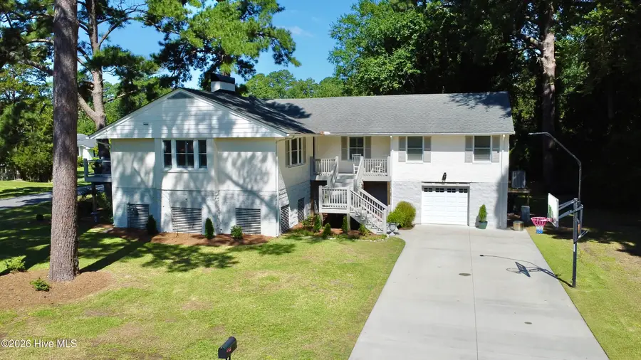 514 Bank Street, Washington, NC 27889 - #2