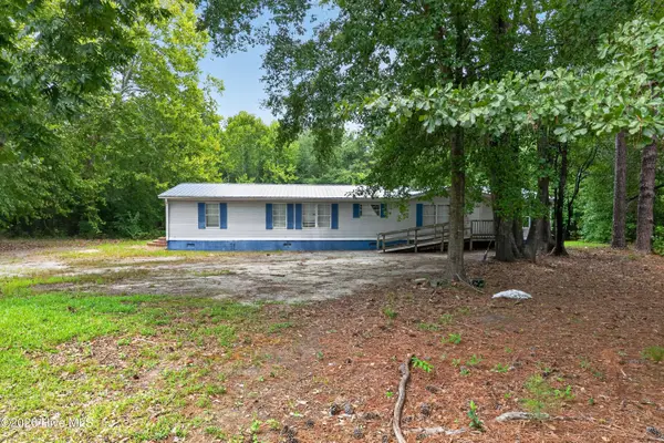 123 Hailey Ames Drive, Hoffman, NC 28347