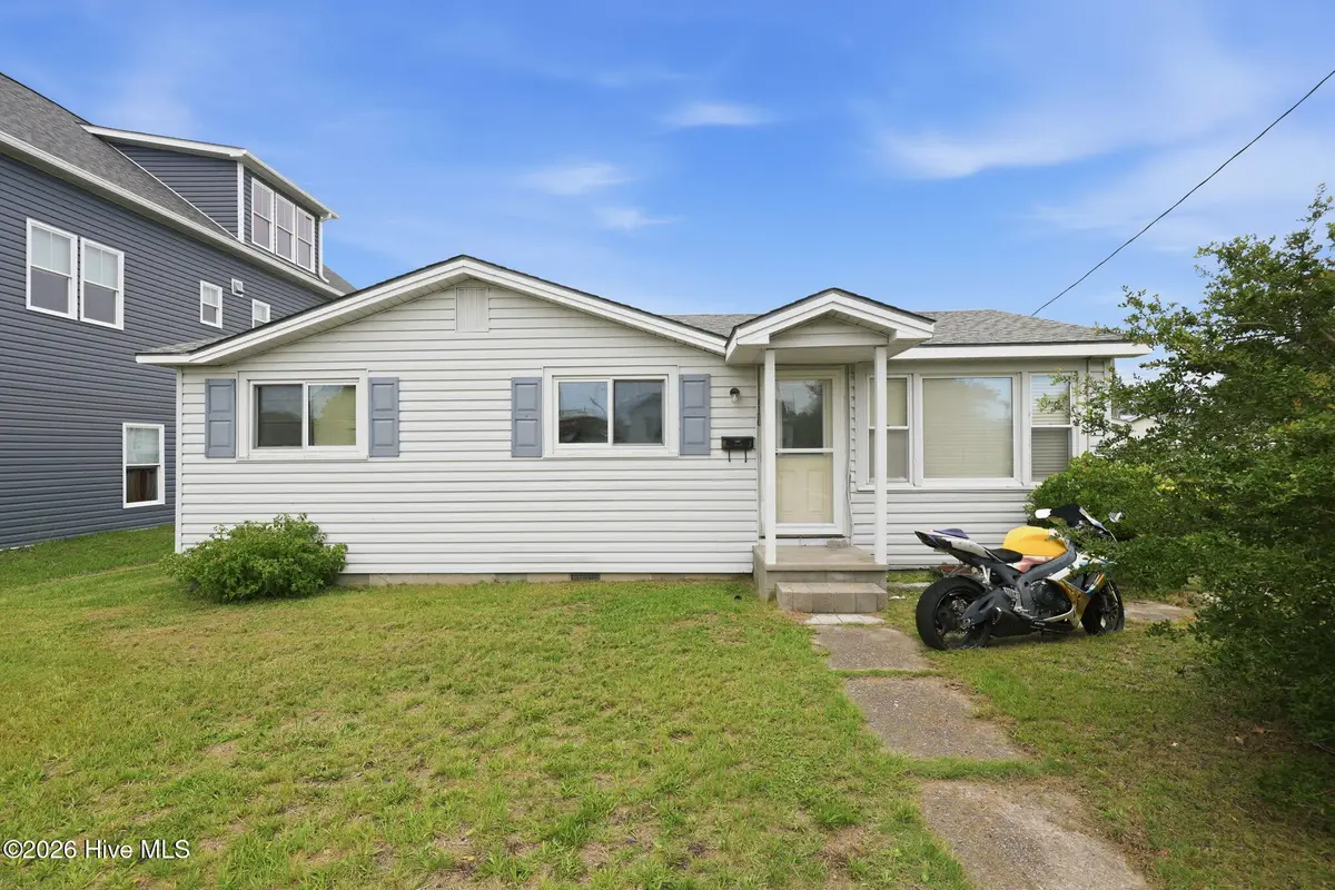 1106 Avery Street, Morehead City, NC 28557 - #1