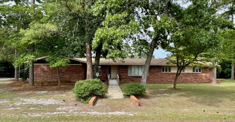 2206 Second Avenue, Elizabethtown, NC 28337 - #2